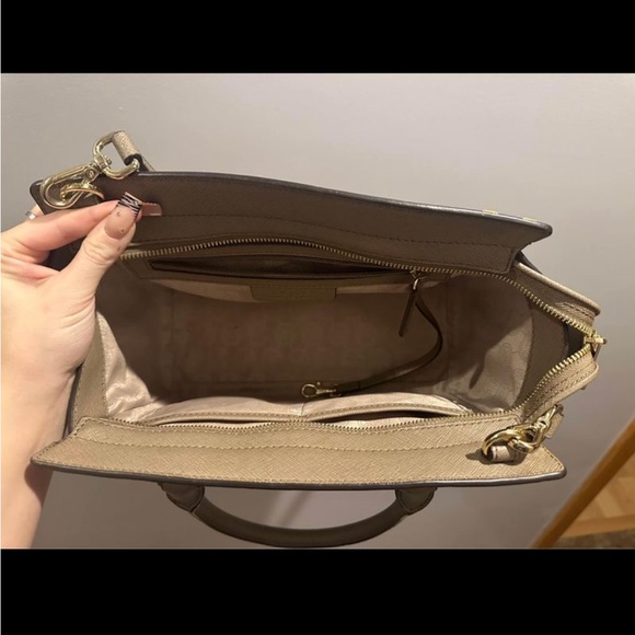 Michael Kors Selma leather purse - Picture 2 of 6